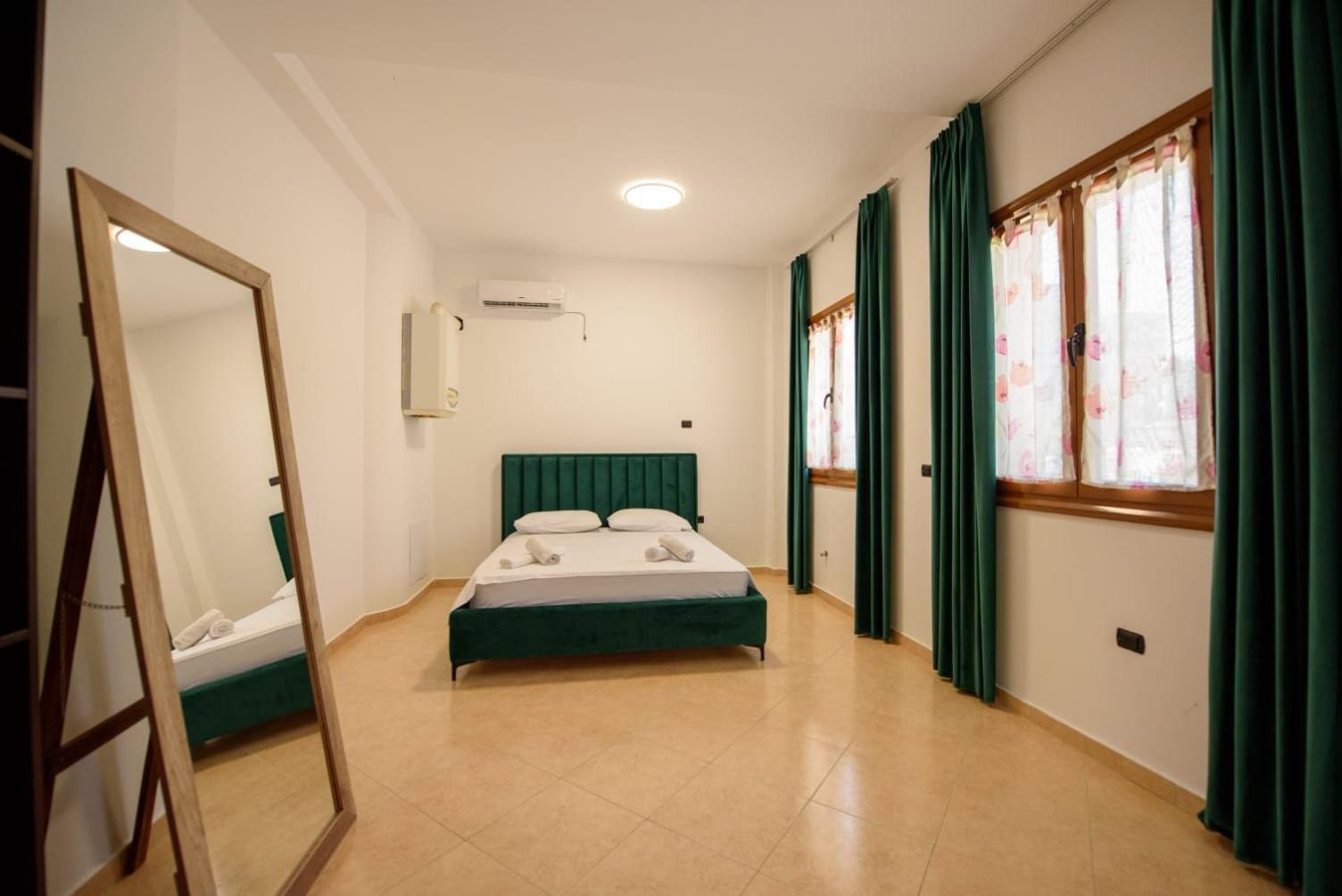 Vlorë Olivium Rooms מראה חיצוני תמונה